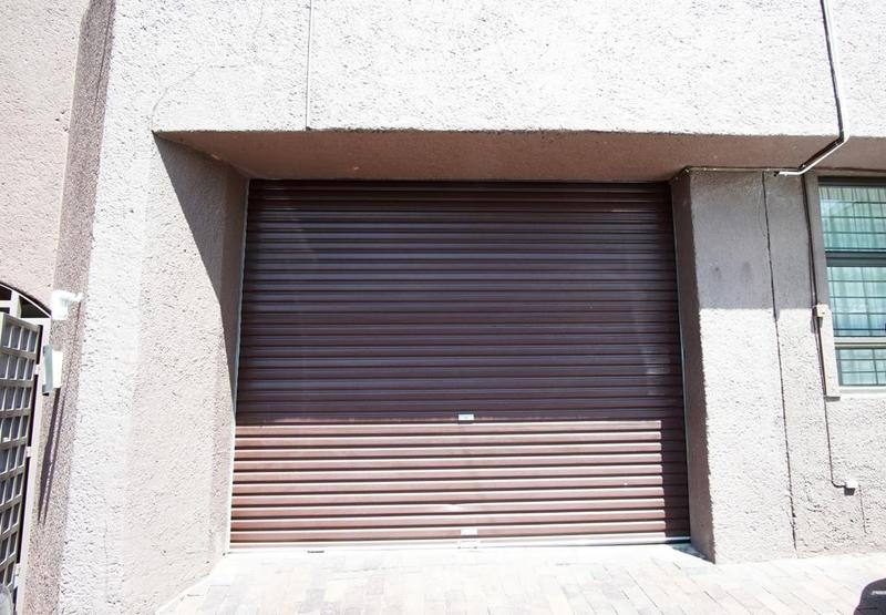 5 Bedroom Property for Sale in Victory Park Gauteng