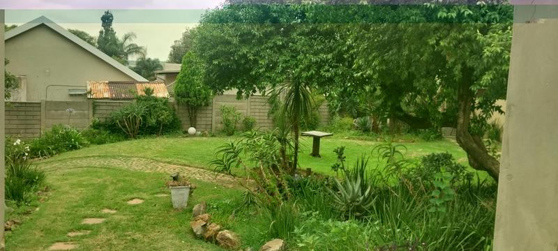 1 Bedroom Property for Sale in Edenvale Gauteng