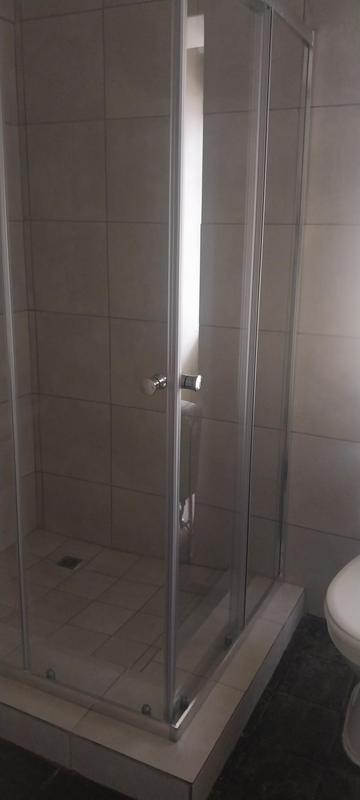 1 Bedroom Property for Sale in Edenvale Gauteng