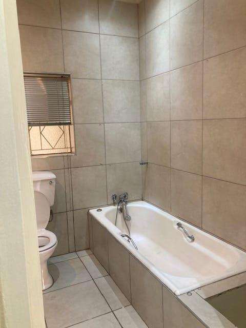 To Let 3 Bedroom Property for Rent in Primrose Gauteng