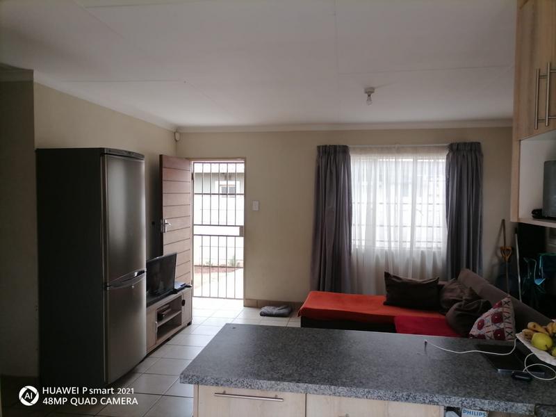 To Let 3 Bedroom Property for Rent in Sky City Gauteng