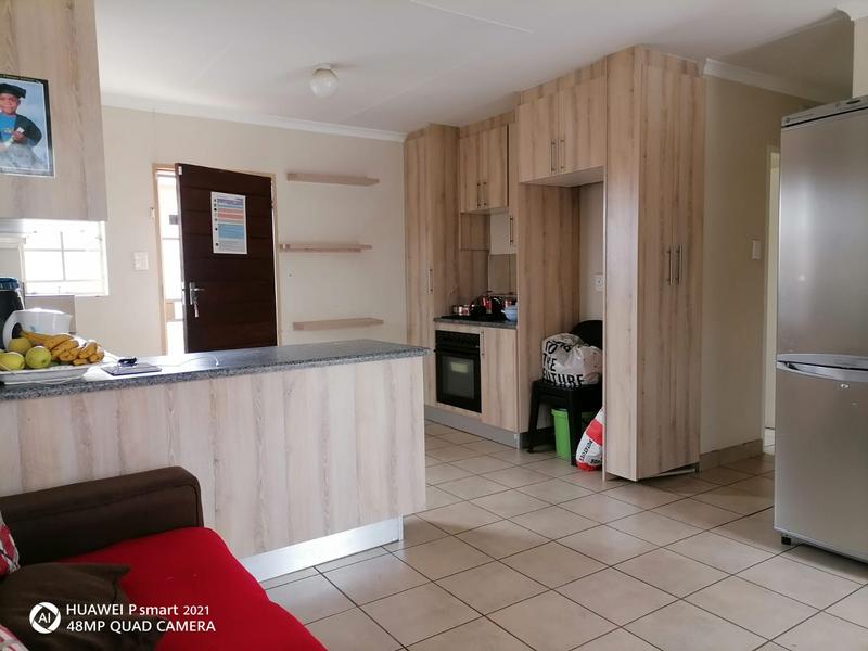 To Let 3 Bedroom Property for Rent in Sky City Gauteng