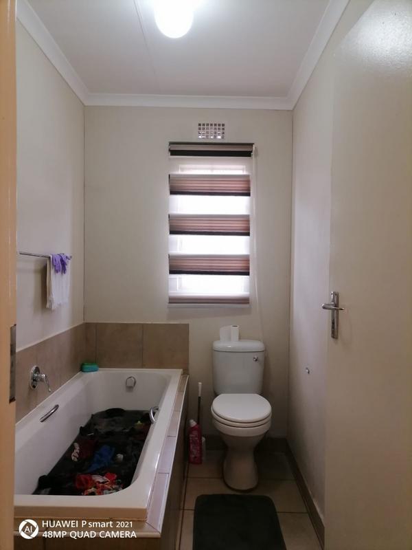 To Let 3 Bedroom Property for Rent in Sky City Gauteng