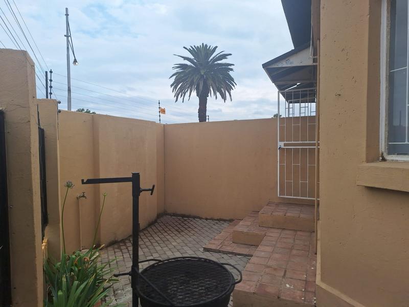 To Let 2 Bedroom Property for Rent in Selection Park Gauteng