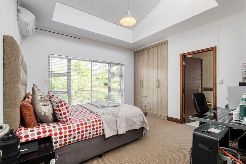 To Let 4 Bedroom Property for Rent in Bryanston Gauteng