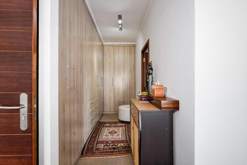 To Let 4 Bedroom Property for Rent in Bryanston Gauteng