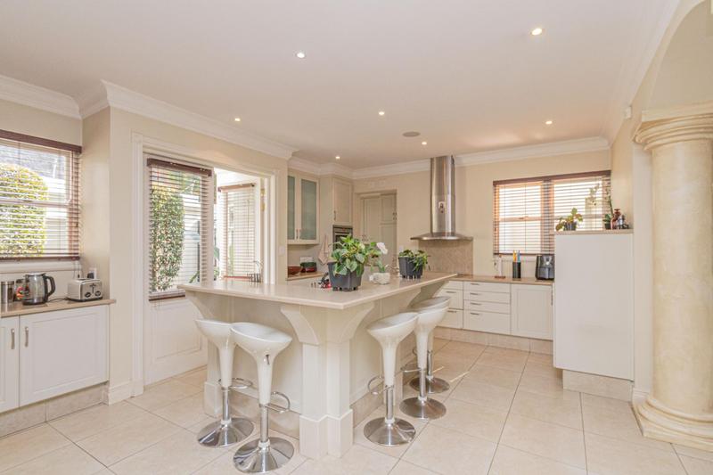 5 Bedroom Property for Sale in Bryanston Gauteng