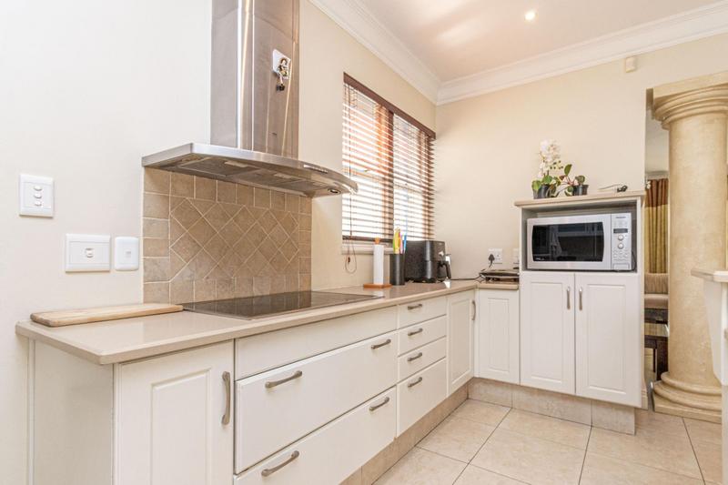 5 Bedroom Property for Sale in Bryanston Gauteng