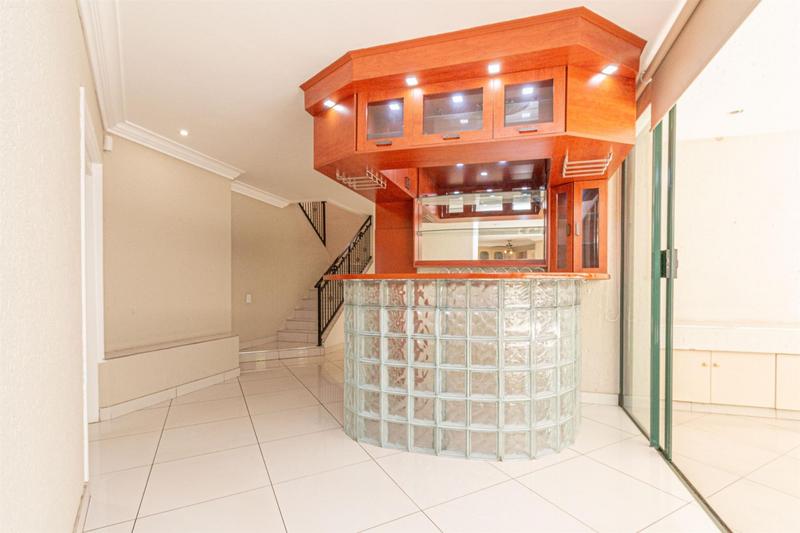 3 Bedroom Property for Sale in Bryanston Gauteng