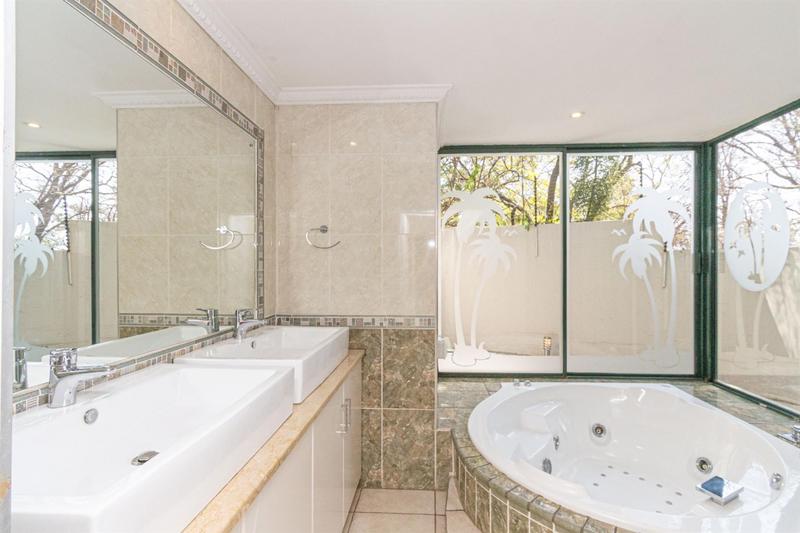 3 Bedroom Property for Sale in Bryanston Gauteng