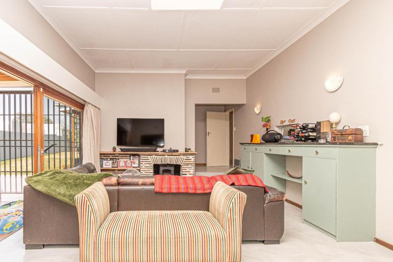 7 Bedroom Property for Sale in Bryanston Gauteng