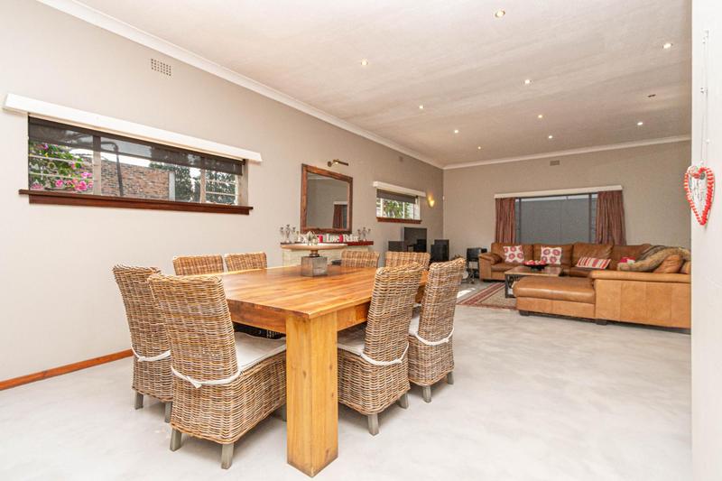 7 Bedroom Property for Sale in Bryanston Gauteng