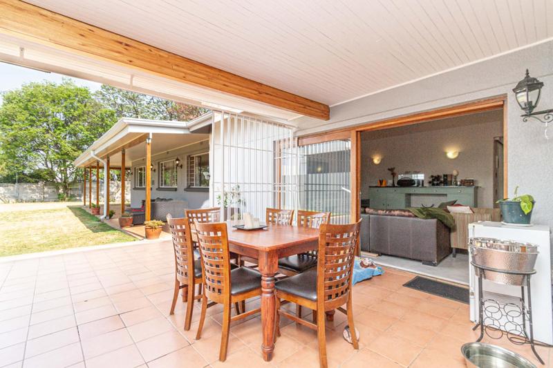 7 Bedroom Property for Sale in Bryanston Gauteng