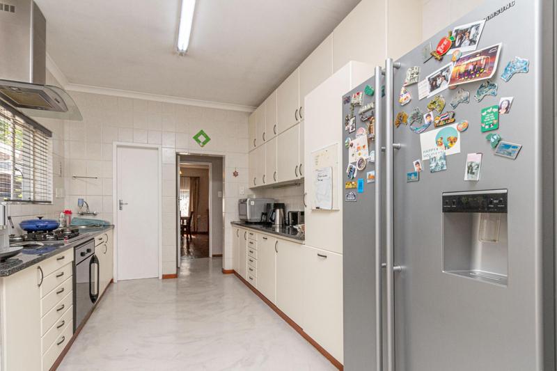 7 Bedroom Property for Sale in Bryanston Gauteng