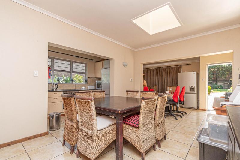 7 Bedroom Property for Sale in Bryanston Gauteng