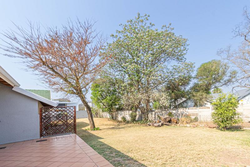 7 Bedroom Property for Sale in Bryanston Gauteng