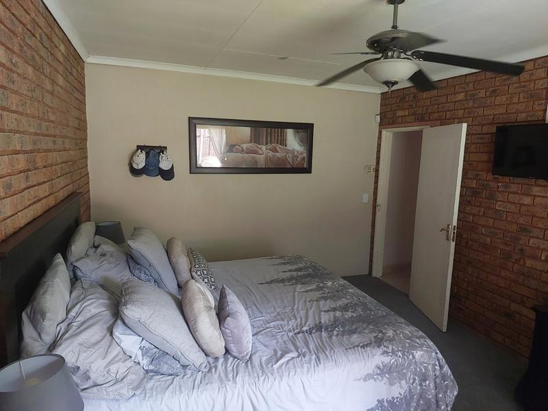 4 Bedroom Property for Sale in Dalpark Proper Gauteng