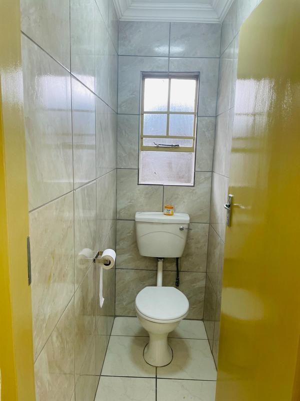 3 Bedroom Property for Sale in Die Hoewes Gauteng