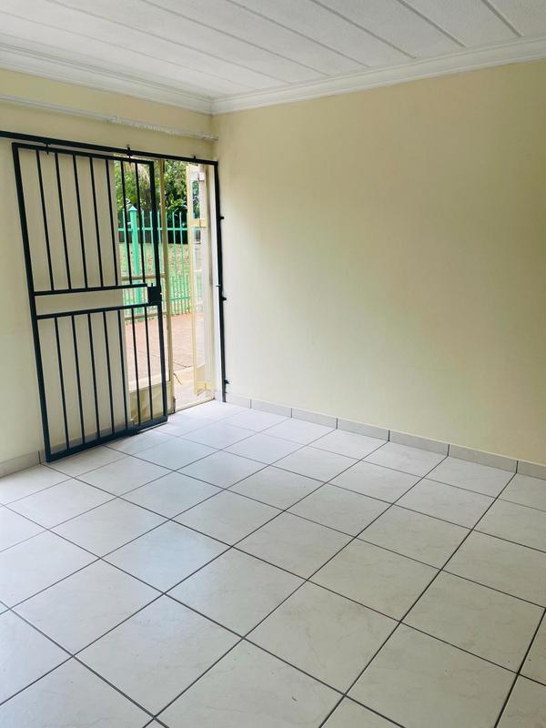 3 Bedroom Property for Sale in Die Hoewes Gauteng