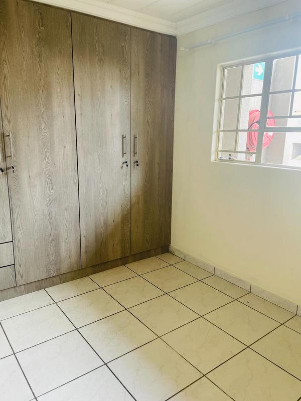 3 Bedroom Property for Sale in Die Hoewes Gauteng