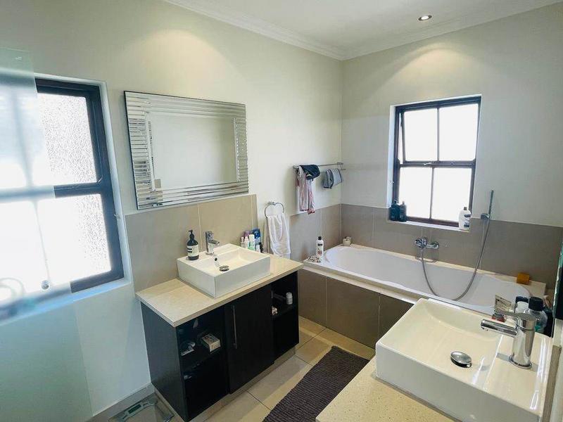 3 Bedroom Property for Sale in Morningside Gauteng