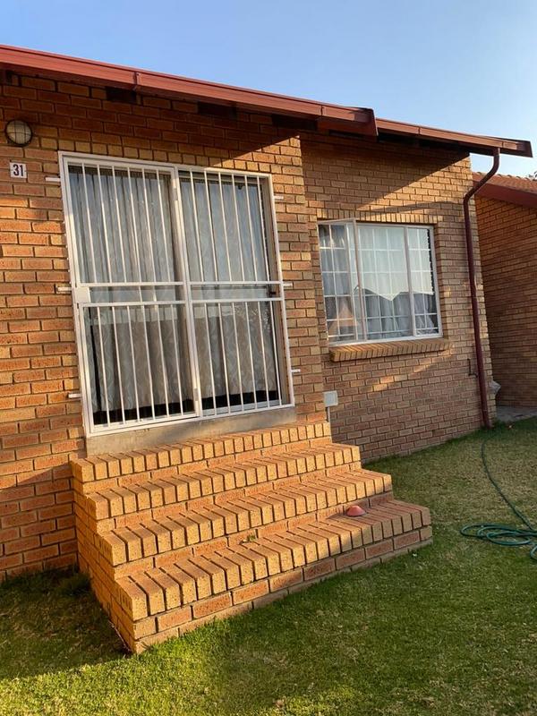 To Let 2 Bedroom Property for Rent in The Reeds Gauteng
