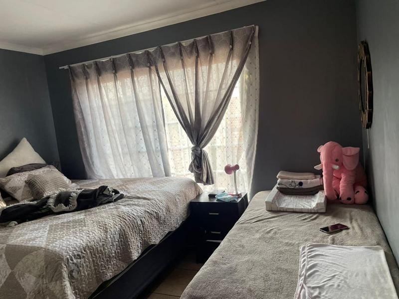 To Let 2 Bedroom Property for Rent in The Reeds Gauteng