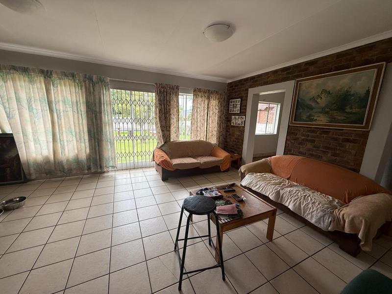 3 Bedroom Property for Sale in Rooihuiskraal Gauteng