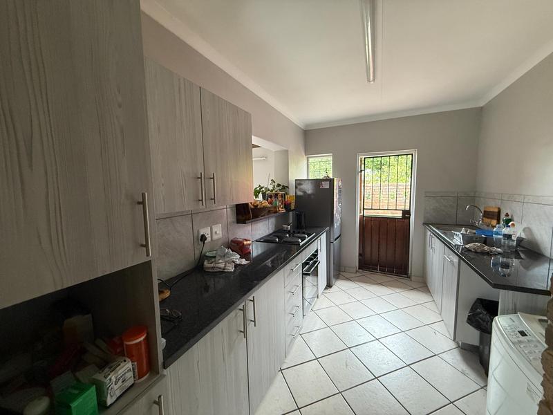 3 Bedroom Property for Sale in Rooihuiskraal Gauteng