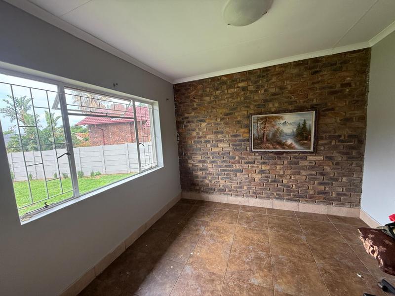 3 Bedroom Property for Sale in Rooihuiskraal Gauteng