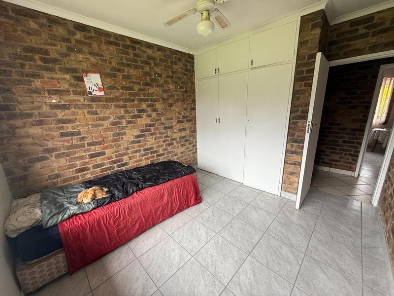 3 Bedroom Property for Sale in Rooihuiskraal Gauteng