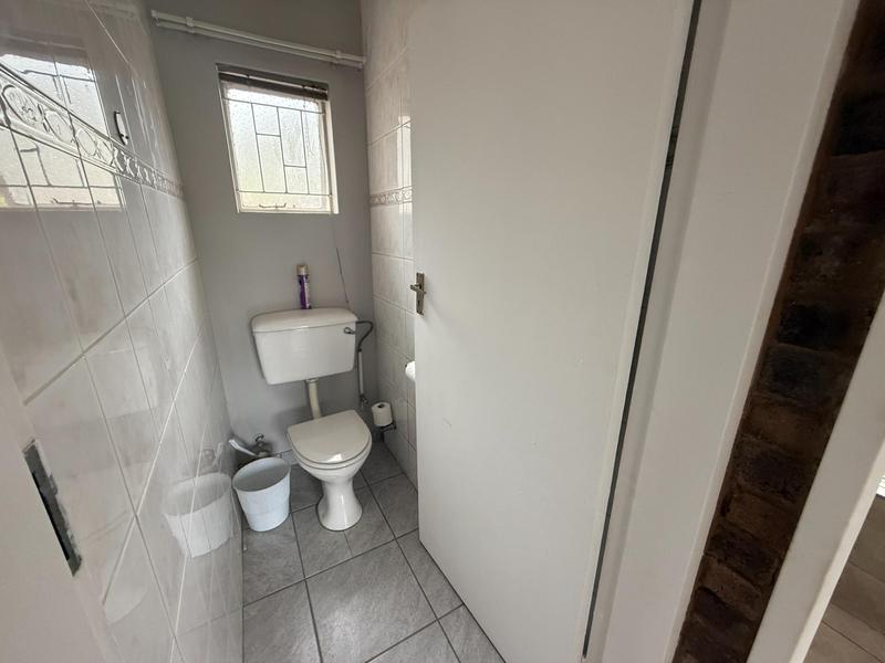 3 Bedroom Property for Sale in Rooihuiskraal Gauteng