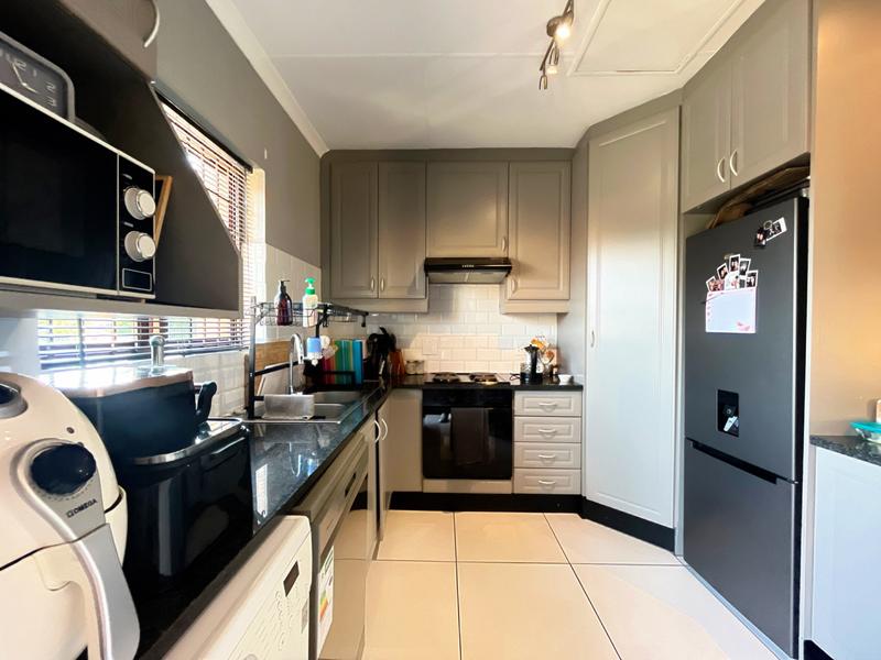 3 Bedroom Property for Sale in Douglasdale Gauteng