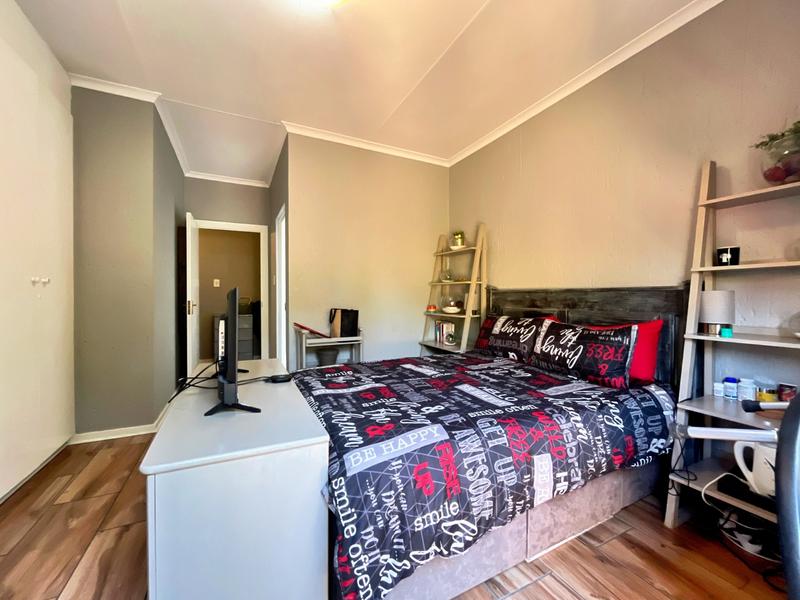 3 Bedroom Property for Sale in Douglasdale Gauteng