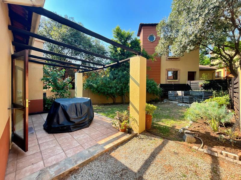 3 Bedroom Property for Sale in Douglasdale Gauteng