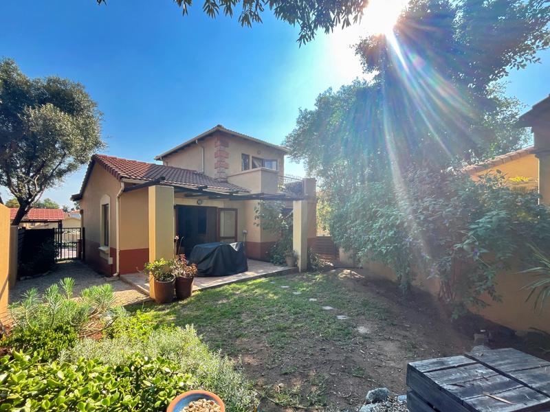 3 Bedroom Property for Sale in Douglasdale Gauteng