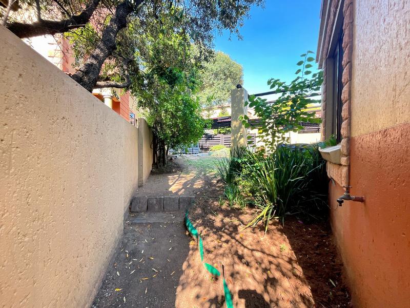 3 Bedroom Property for Sale in Douglasdale Gauteng