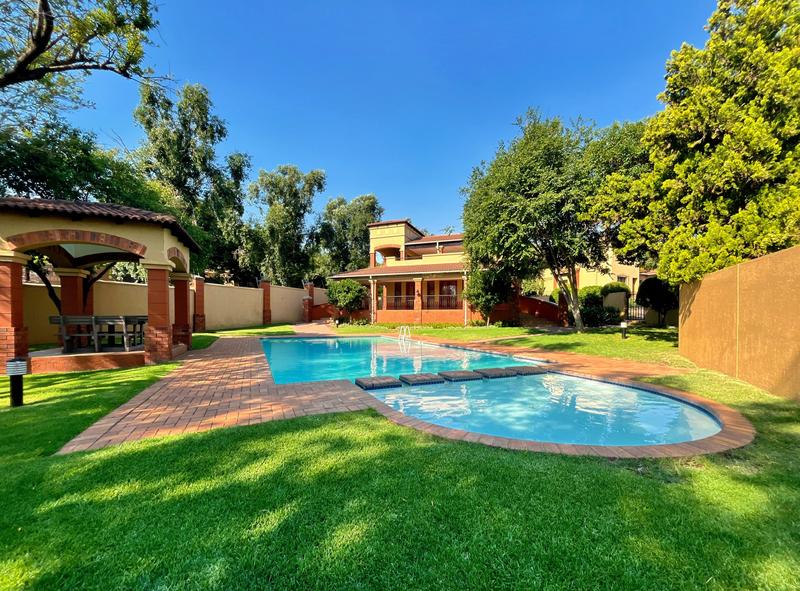 3 Bedroom Property for Sale in Douglasdale Gauteng