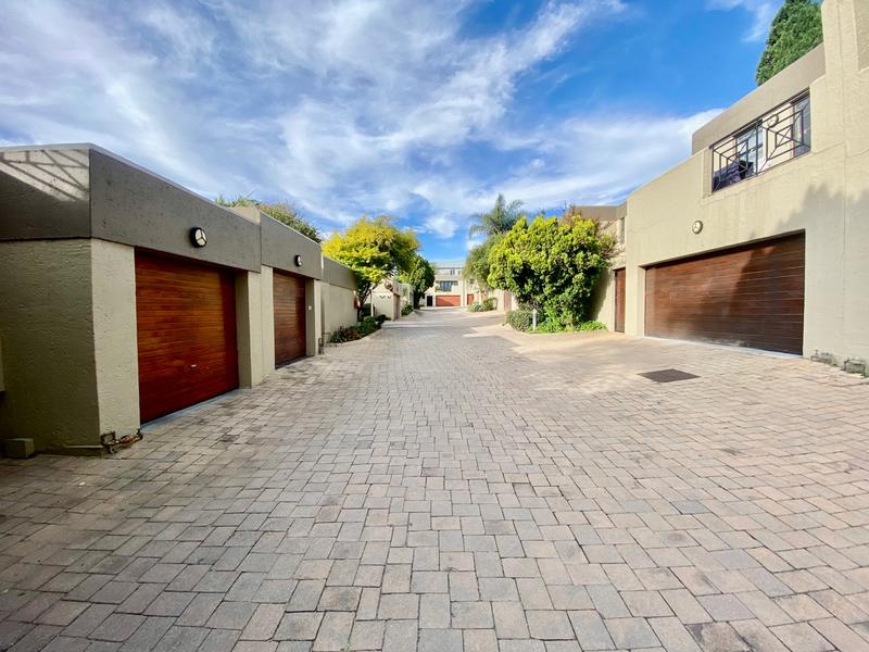 To Let 3 Bedroom Property for Rent in Craighall Gauteng