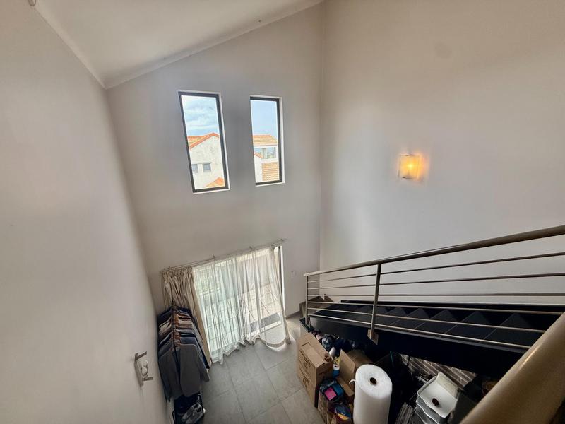 To Let 2 Bedroom Property for Rent in Bryanston Gauteng