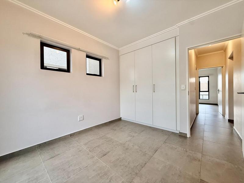 To Let 2 Bedroom Property for Rent in Bryanston Gauteng