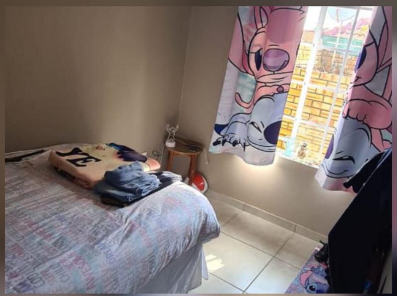 To Let 2 Bedroom Property for Rent in Glen Marais Gauteng