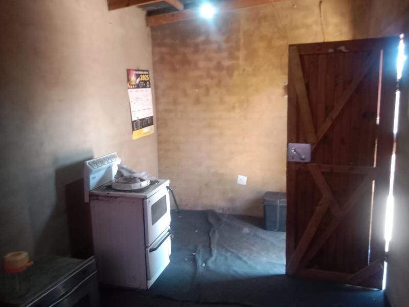 1 Bedroom Property for Sale in Winterveldt Gauteng