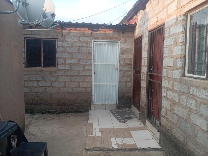 4 Bedroom Property for Sale in Nellmapius Gauteng