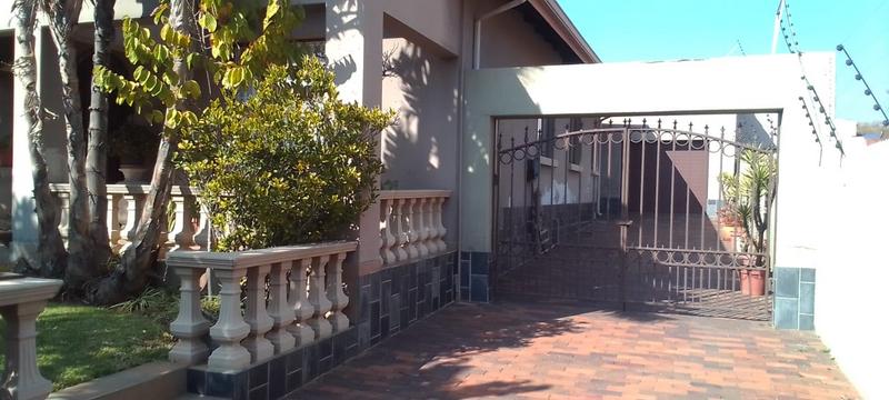 4 Bedroom Property for Sale in The Hill Gauteng
