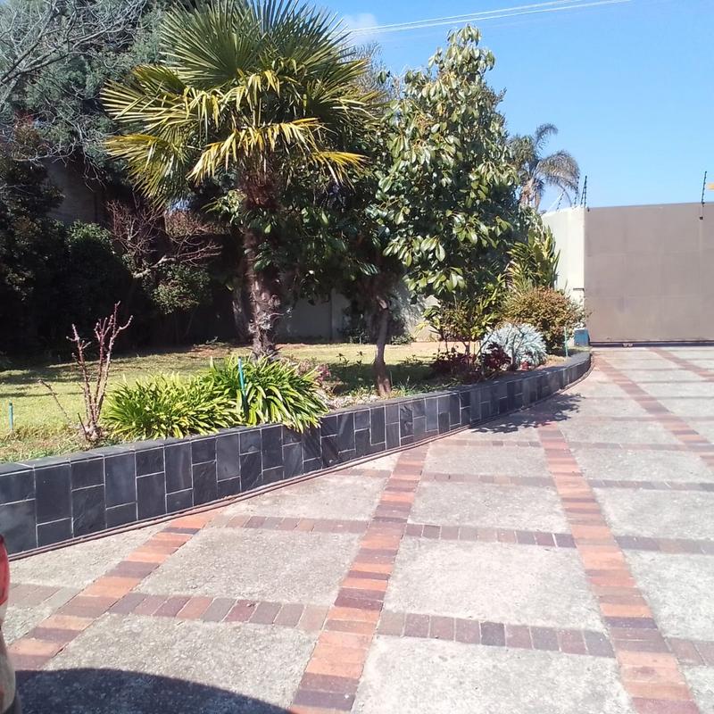 4 Bedroom Property for Sale in The Hill Gauteng