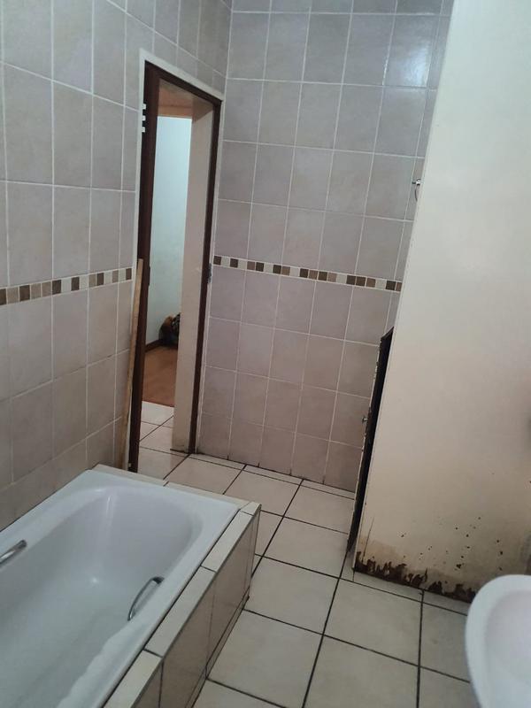 1 Bedroom Property for Sale in Florida Gauteng
