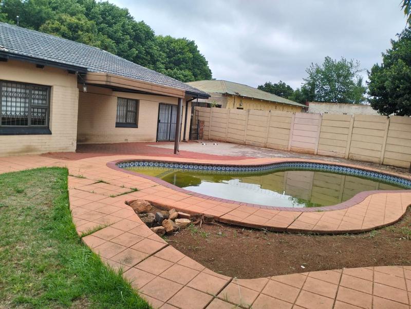 3 Bedroom Property for Sale in Florida Gauteng