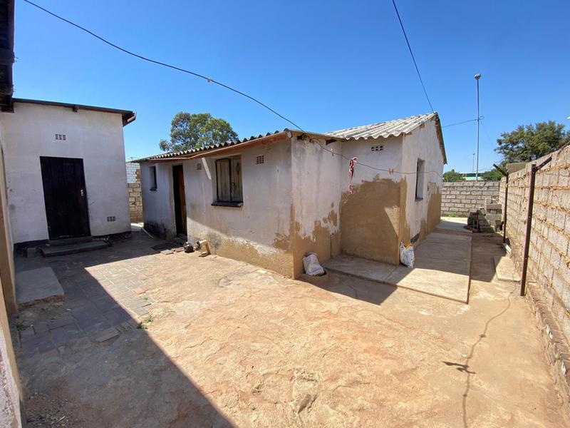 2 Bedroom Property for Sale in Emdeni Gauteng