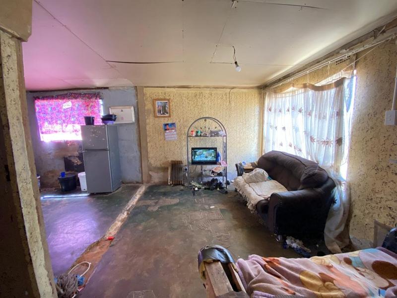 2 Bedroom Property for Sale in Emdeni Gauteng